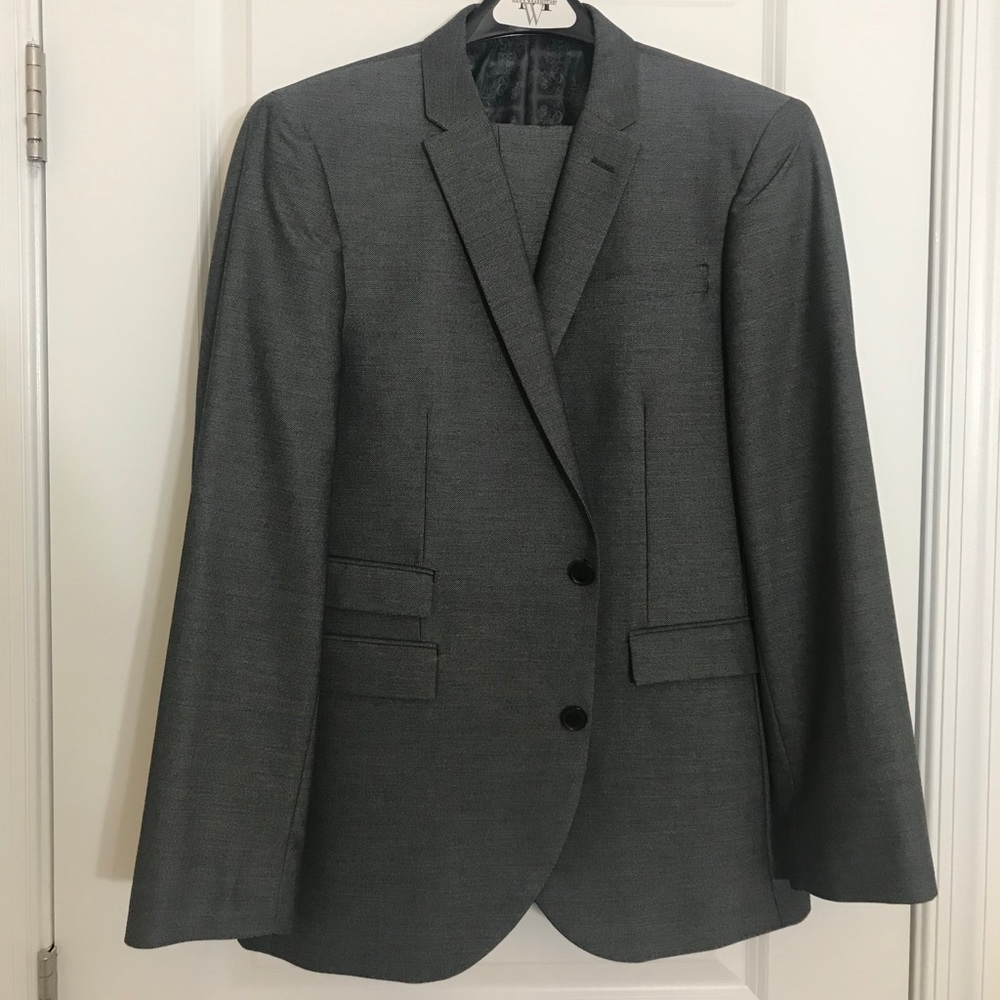 Men’s Warehouse Alta Moda Suit NWOT